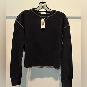 NWT Fitigues Women’s Black V-insert Sweatshirt Med $98